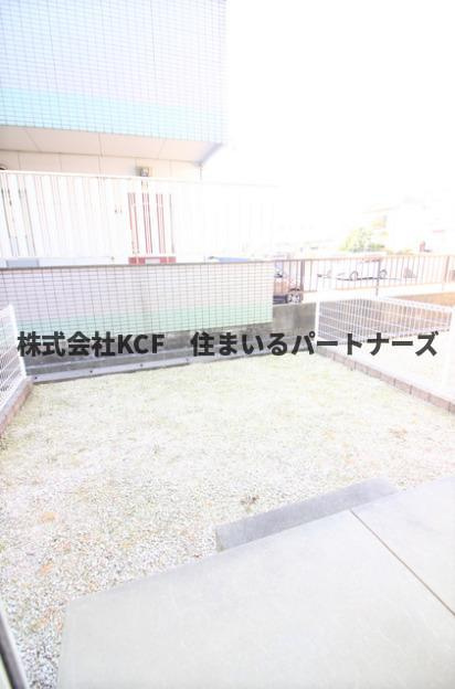 グリーンハイツKの庭|たまにはお庭で休日を過ごしてみるのもよいかもしれません