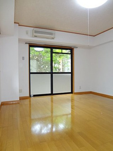 グリーン花水木Ⅱの居間・リビング