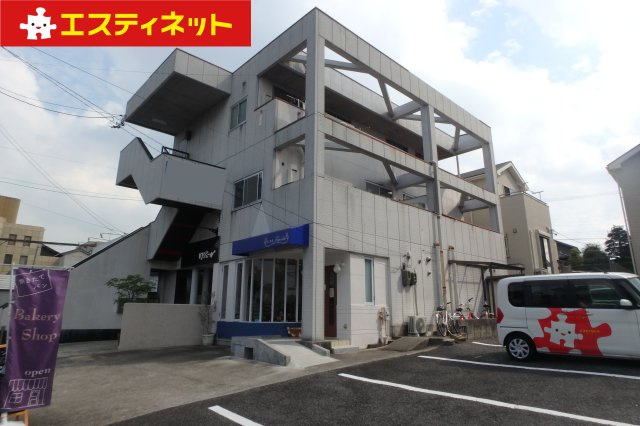 マンション杉の外観