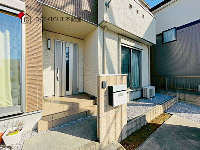 【玄関】 | 鴻巣市稲荷町　中古戸建