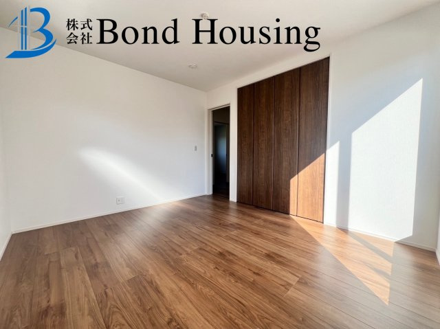 「LDK18帖」「地盤保証つき」大久保町山手台 全2棟2号棟の洋室