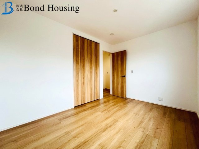 「長期優良住宅」「並列2台駐車可」大久保町山手台 全2棟1号棟の洋室