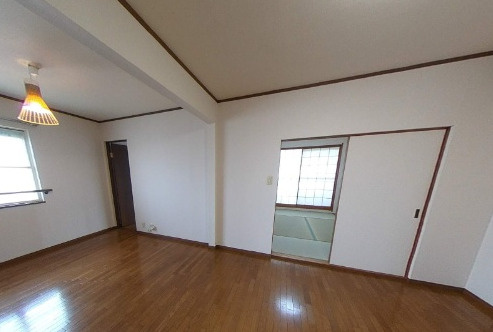 【サーディアム妙興寺】　愛知県一宮市大和町1棟売アパートの洋室