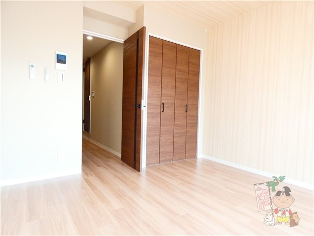 ＴＲＩＮＩＴＹの居間・リビング