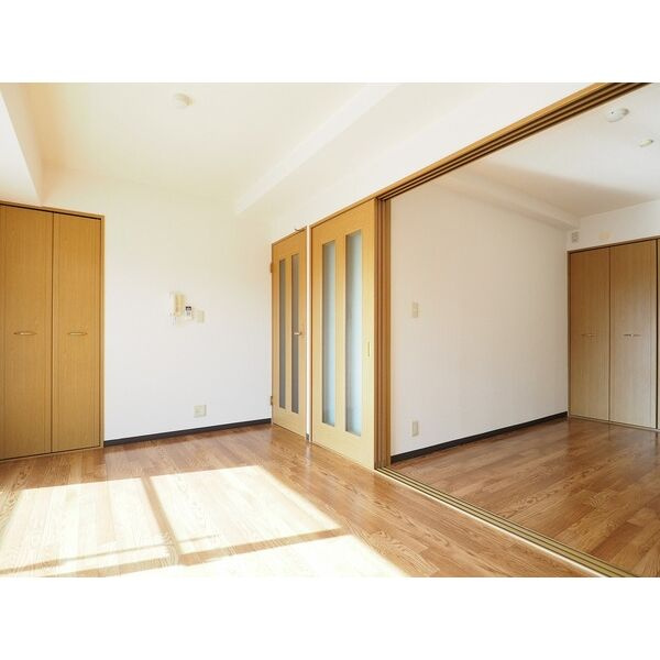 コンフォート康生の居間・リビング