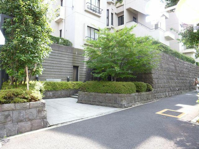 プレスティージュ都立大学のエントランス| 