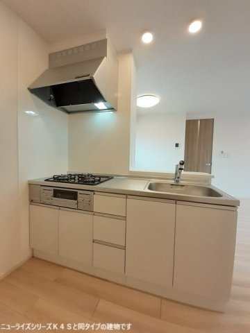 ロワイヤルフジガーデンⅢのキッチン