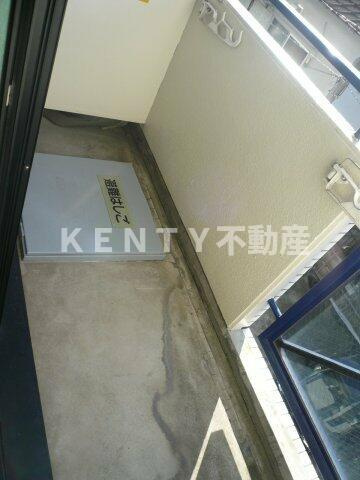 【バルコニー】 | ジョイフル池上 | お洗濯にも便利なバルコニー付き