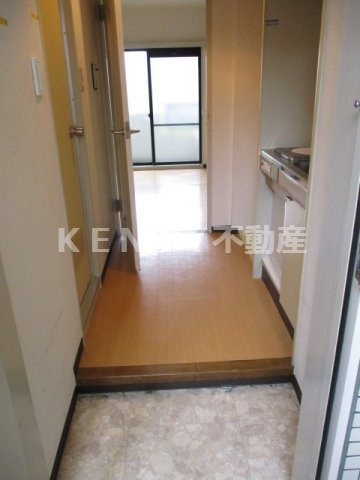 【玄関】 | ジョイフル池上 | 明るい玄関です