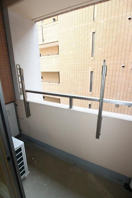 ファミール新宿グランスィートタワーの展望|洗濯物がしっかり干せるバルコ… 