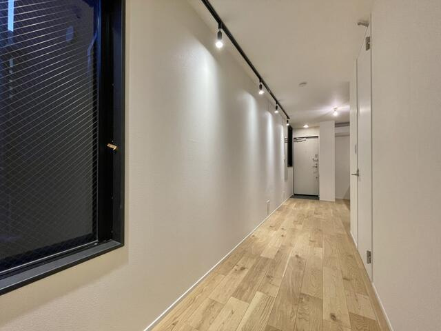 trias228のエントランス| 