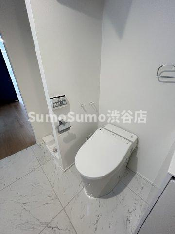 MUVA YOYOGIのトイレ|落ち着いた色調のトイレです