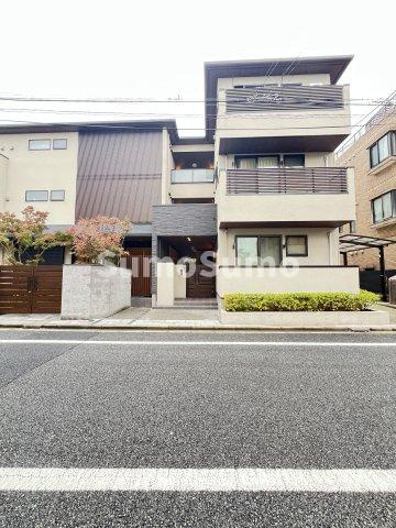 フォレストメゾン弦巻の外観