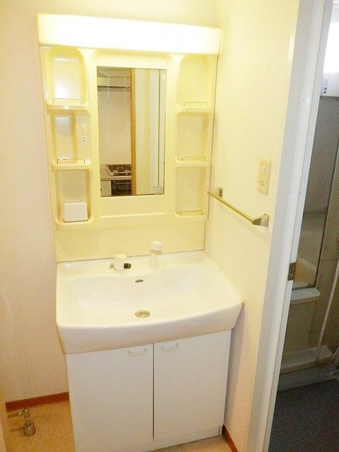 プリマヴェーラ大塚の独立洗面台|※同物件別部屋参照