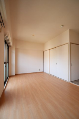 【居間・リビング】 | メゾンツインウィン二番館