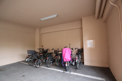 【その他共用部分】 | メゾンツインウィン二番館 | 駐輪場