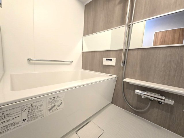 高宮オークマンションの浴室|リフォーム済みなのでとてもきれいな浴室です☆毎日のお風呂が楽しみになりますね♪