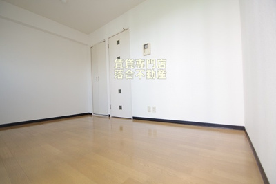 【寝室】 | TNTビル | 使い勝手のいいお部屋