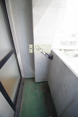 【バルコニー】 | TNTビル | 落ち着いた時間を過ごせるバルコニー