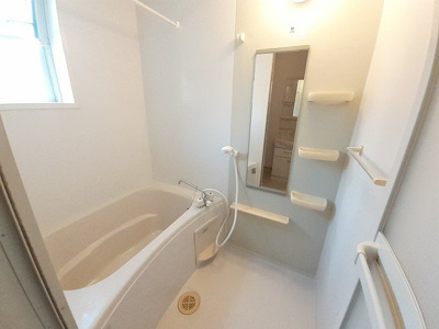 【浴室】 | ティエラ・アサヒ | お風呂で日々の疲れを落としましょう