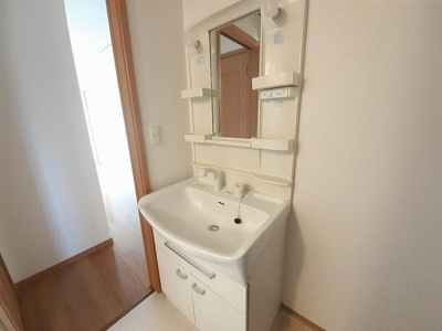 【洗面所】 | ティエラ・アサヒ | ゆったりとスペースのある洗面所