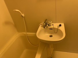 コンパクトで使いやすい洗面所