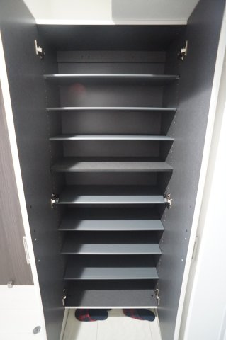 菊池郡菊陽町大字津久礼の賃貸マンションの収納