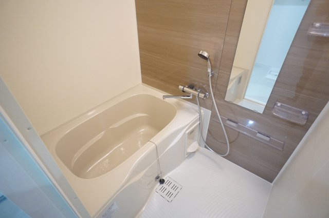 菊池郡菊陽町大字津久礼の賃貸マンションの浴室