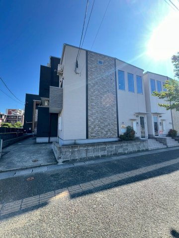 Acero箱崎の外観