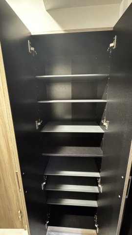 Alivis六本松の玄関