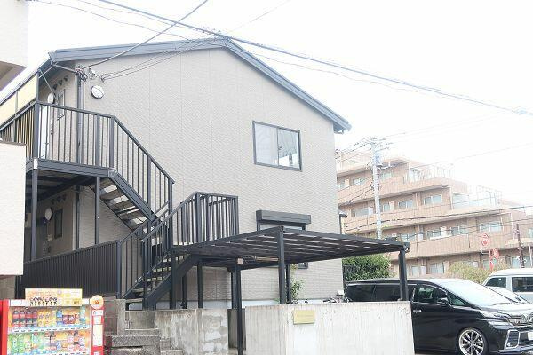 メテオールモモセの外観