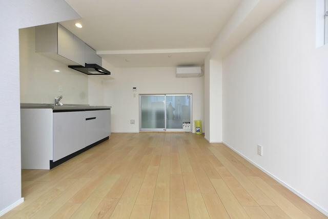 サリースマイル参番館の居間・リビング