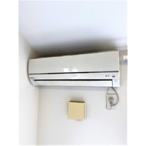 明るい色調の室内です