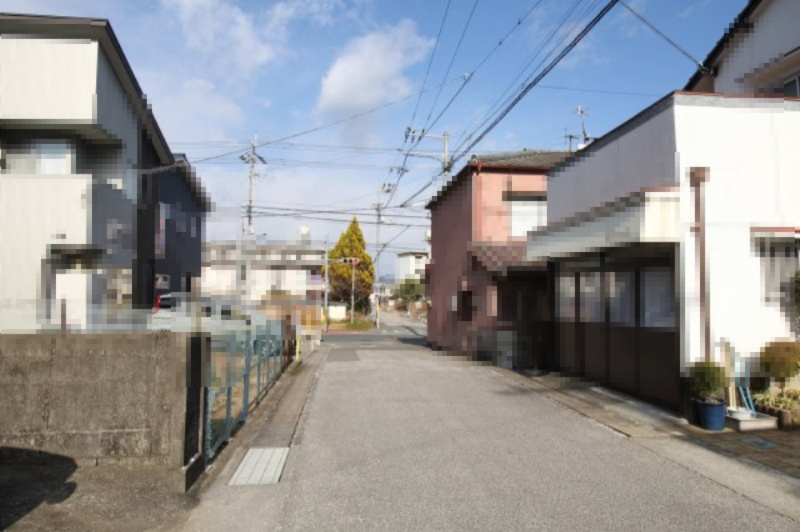 六泉寺町　新築戸建　①　の前面道路含む現地写真|東側　公道　4.5ｍ　接面　8.3ｍ　