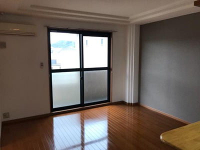 【居間・リビング】 | ロイヤルヒルズ青山 | リビング