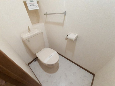 【トイレ】 | シャトー長尾 | 落ち着いた色調のトイレです