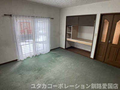 【洋室】 | 文苑4丁目41-2、3売家 | 1F8帖の洋室です♪