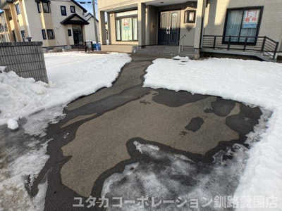 【駐車場】 | 文苑4丁目41-2、3売家 | 青空2台+車庫1台可能★