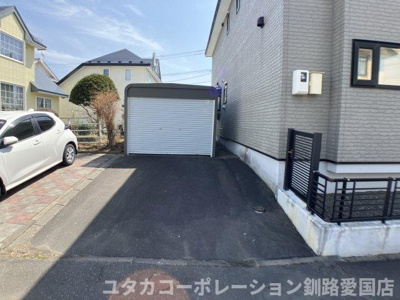 【駐車場】 | 文苑4丁目41-2、3売家 | こちらが車庫です♪