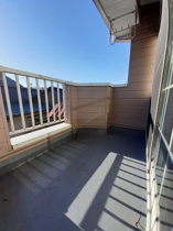 開放的で明るい空間を演出してくれるバルコニーです