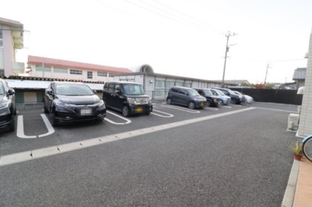 セイバリーヒルの駐車場