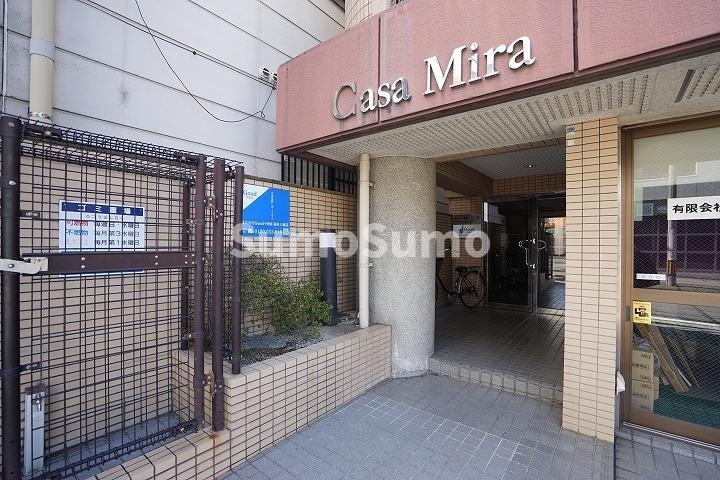 Casa Milaのエントランス