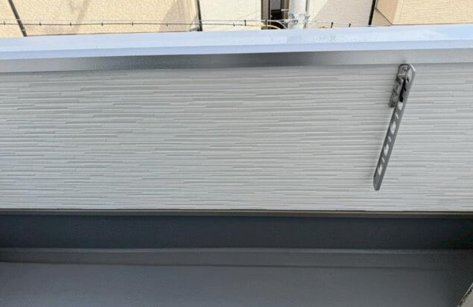 【アルカーサ岸里Ⅷ】　大阪市西成区1棟売アパート「築浅」のバルコニー