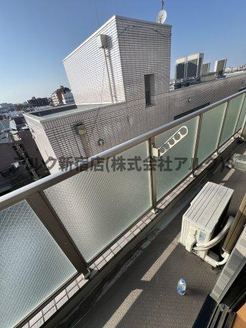 ルーブル浜田山のバルコニー