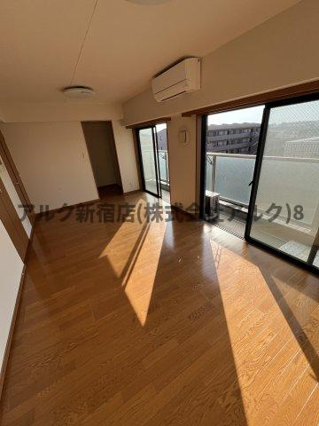 ルーブル浜田山の居間・リビング