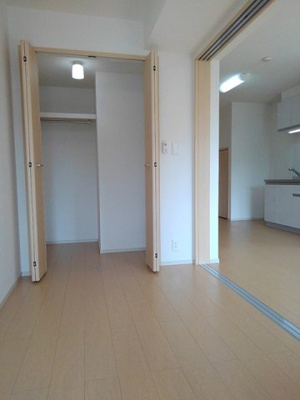 【収納】 | ホワイトルーム老津 | ちょっとした収納スペースも充実しています