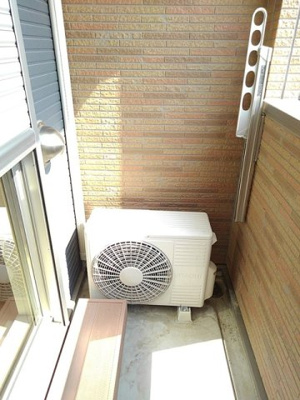 【バルコニー】 | ホワイトルーム老津 | バルコニーからの眺めを楽しみながら食事をしませんか