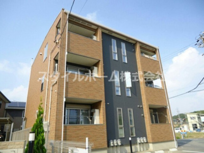 【外観】 | ホワイトルーム老津 | 外観は落ち着いています