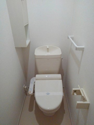 【トイレ】 | ホワイトルーム老津 | コンパクトで使いやすいトイレです