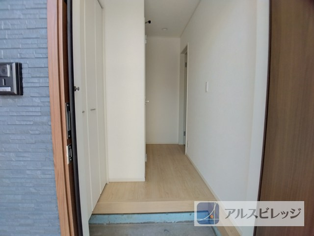 新築/立川市砂川町２丁目の玄関|明るい玄関です